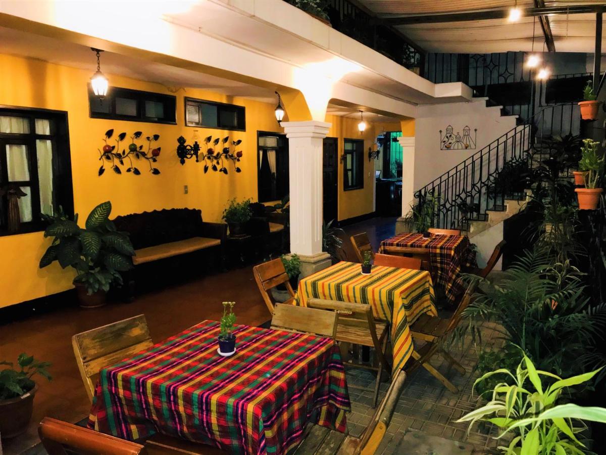 Posada Doña Luisa Antigua Exterior foto